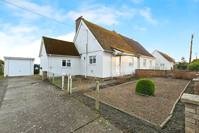 2 Bedroom Semi-Detached House For Sale In Lake Avenue, Welney, Wisbech, PE14