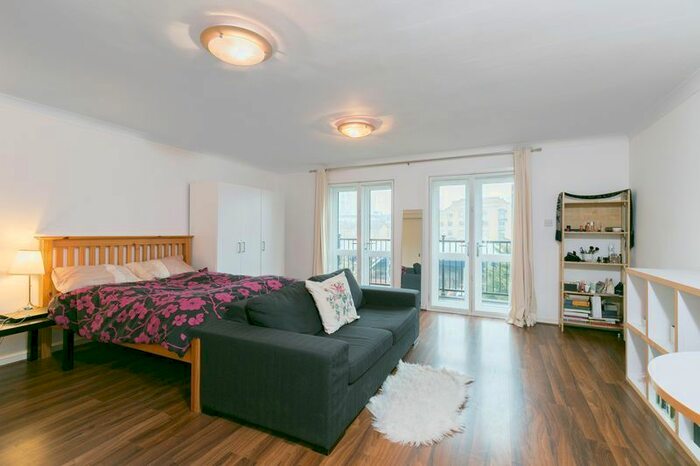 Studio To Rent In George Leybourne House, Fletcher Street, London, E1