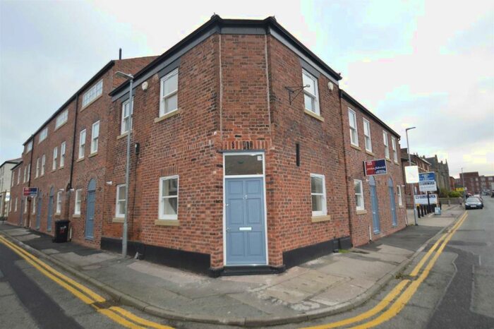 2 Bedroom Mews To Rent In Great King Street, Macclesfield, SK11
