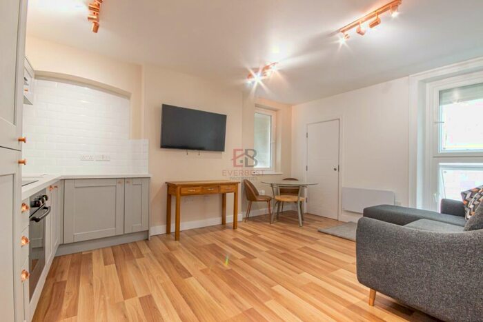 1 Bedroom Apartment To Rent In City Apartments, Northumberland Street, Newcastle Upon Tyne, Tyne And Wear, NE1