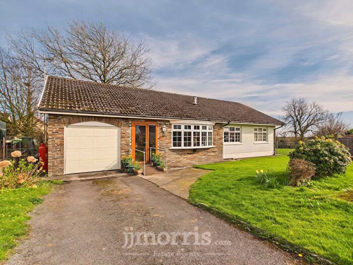 3 Bedroom Detached Bungalow For Sale In Jubilee Gardens, Templeton, SA67