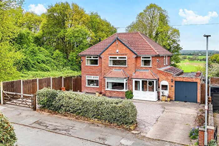 4 Bedroom Detached House For Sale In Whyburn Lane, Hucknall, Nottinghamshire, NG15