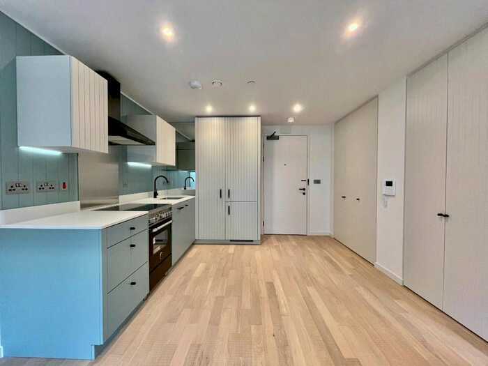 1 Bedroom Studio To Rent In Ronalds Road, London, TW8