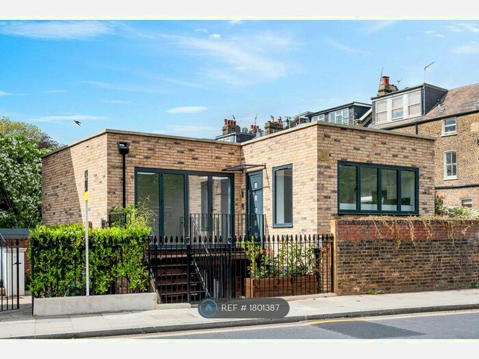 2 Bedroom Detached House To Rent In Brownswood Road, London, N4