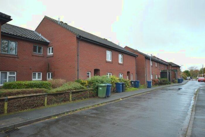 1 Bedroom Flat To Rent In Budleigh Close, Cambridge, CB1