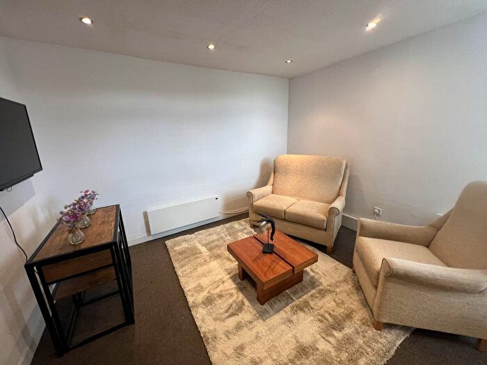 1 Bedroom Flat To Rent In Mid Road, Dundee, DD3