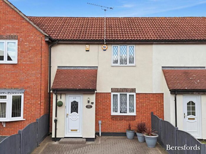 2 Bedroom Terraced House For Sale In Larch Close, Laindon, SS15