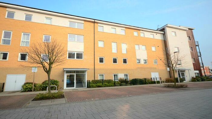 1 Bedroom Apartment To Rent In Tean House, Kennet Island, RG2
