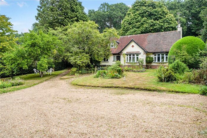 3 Bedroom Detached House For Sale In Hale House Lane, Churt, Farnham, Surrey, GU10
