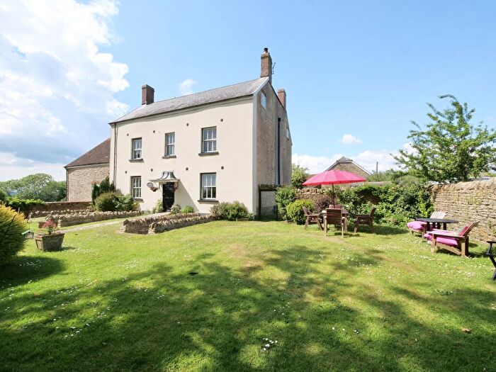 1 Bedroom Apartment For Sale In Stour Hill House, West Stour, SP8