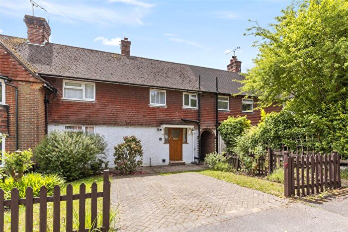 3 Bedroom Terraced House For Sale In Whitfield Road, Haslemere, Surrey, GU27