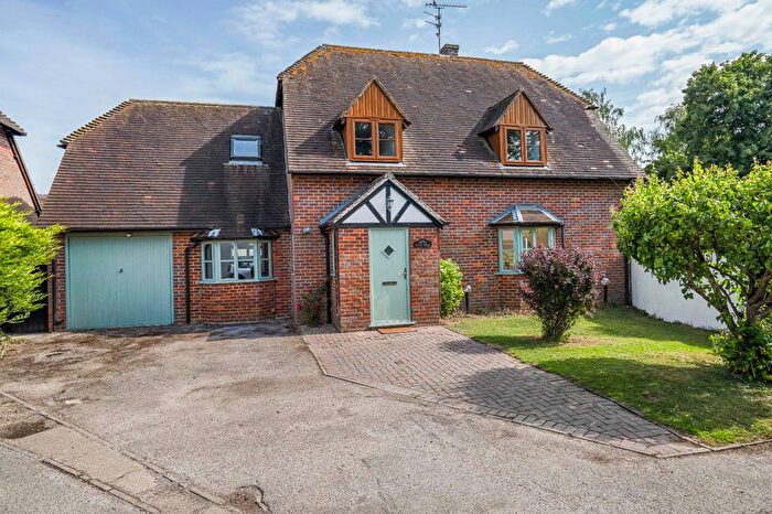 5 Bedroom Country House For Sale In Church Lane, Chearsley, Aylesbury, Buckinghamshire, HP18