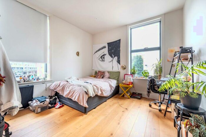 2 Bedroom Flat To Rent In Petram House, Southwark, London, SE17