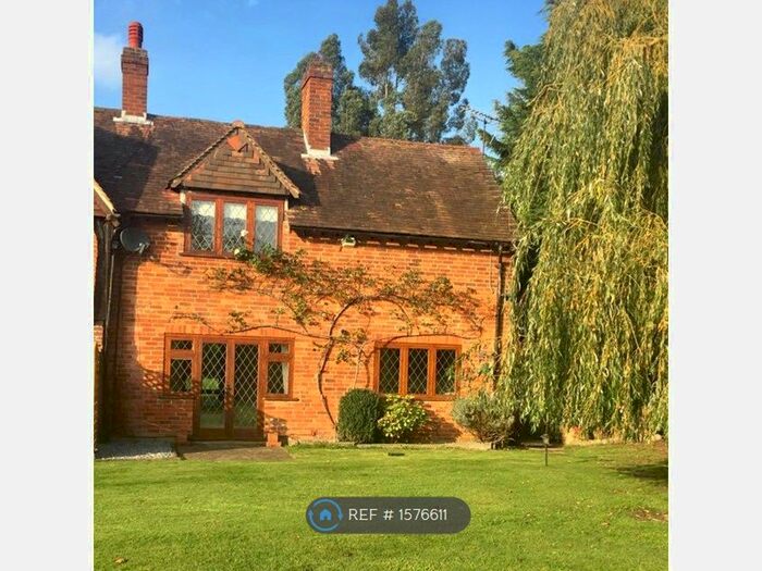 2 Bedroom Semi-Detached House To Rent In The Cottage, Wokingham, RG40