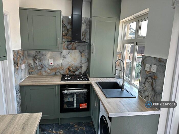 1 Bedroom Bungalow To Rent In Wood Lane, Chippenham, SN15