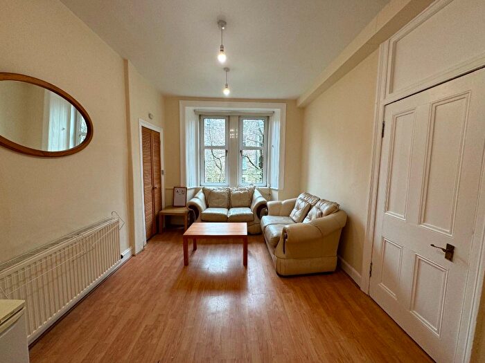 1 Bedroom Flat To Rent In Gibson Terrace, Fountainbridge, Edinburgh, EH11