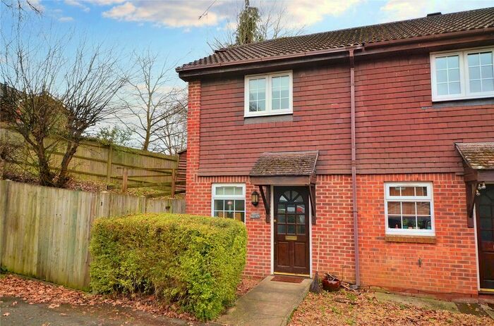 2 Bedroom End Of Terrace House To Rent In St Peters Gardens, Wrecclesham, Farnham, Surrey, GU10