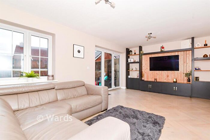 4 Bedroom End Of Terrace House For Sale In Beacon Avenue, Kings Hill, West Malling, Kent, ME19