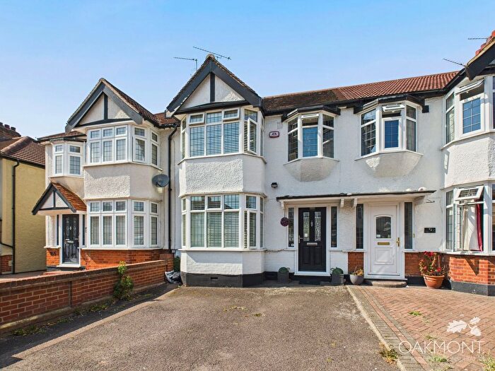 3 Bedroom Terraced House For Sale In Carlton Road, Romford, RM2