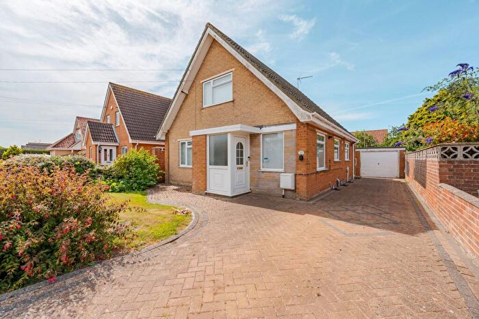 3 Bedroom Detached Bungalow For Sale In Ferndale Avenue, Lowestoft, NR32