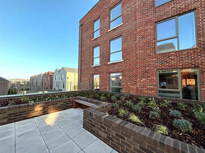 1 Bedroom Apartment To Rent In Bragg Way, Cambridge, Cambridgeshire, CB5