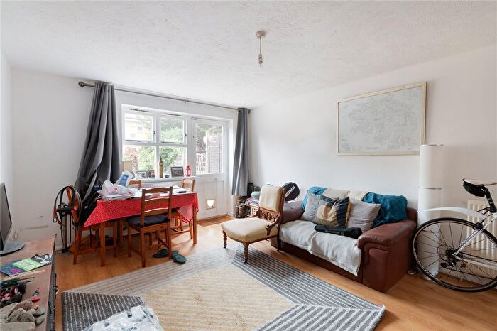 2 Bedroom Terraced House To Rent In Henry Doulton Drive, London, SW17