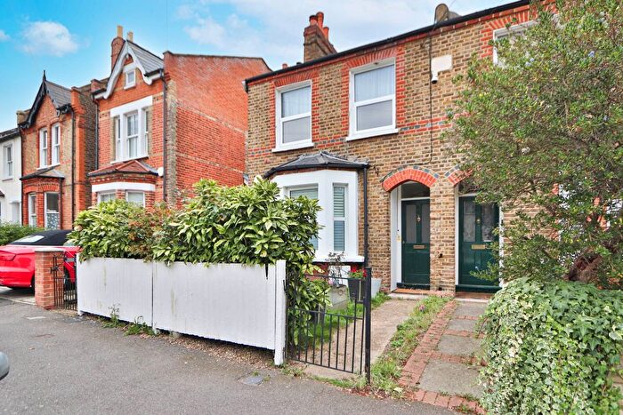 2 Bedroom Maisonette To Rent In Amity Grove, London, SW20