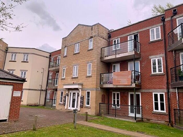 2 Bedroom Flat To Rent In Flat, St. James, Stormont Court, Weston-super-Mare, Somerset, BS24