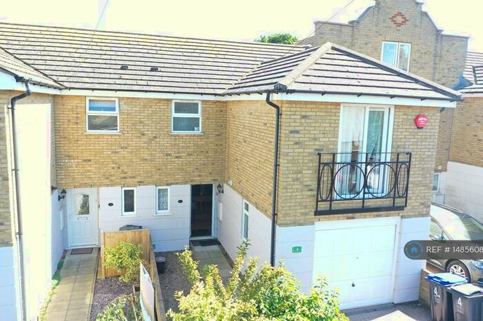 3 Bedroom Terraced House To Rent In Victoria Mews, Westgate-On-Sea, CT8