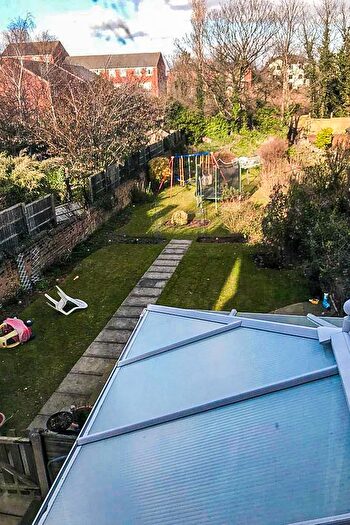 1 Bedroom Flat To Rent In Hawkshead Street, Southport, PR9