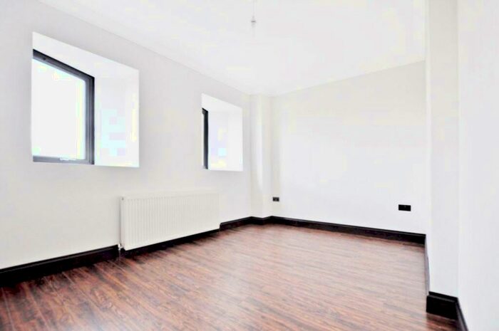 1 Bedroom Flat To Rent In Mare Street, London, E8