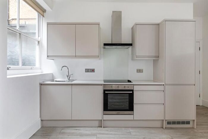 1 Bedroom Flat To Rent In Spencer Mews, SW8