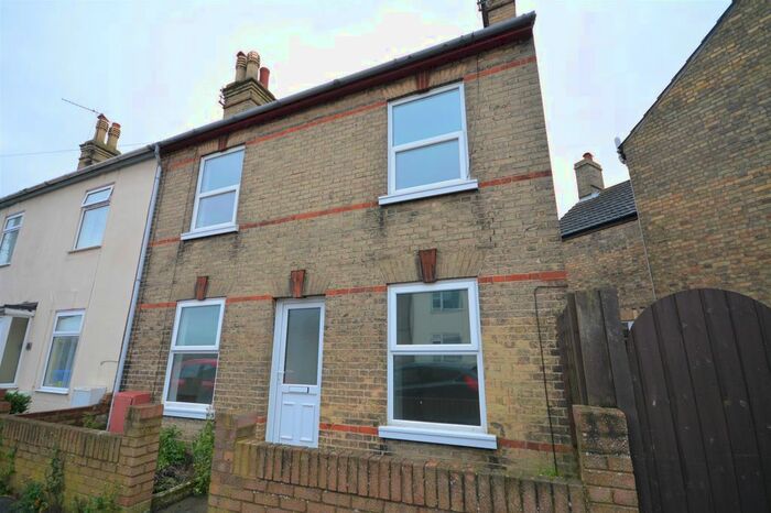 2 Bedroom Semi-Detached House To Rent In Salisbury Road, Lowestoft, Suffolk NR33
