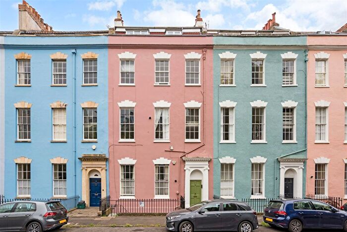 2 Bedroom Flat For Sale In Cornwallis Crescent, Clifton, BS8