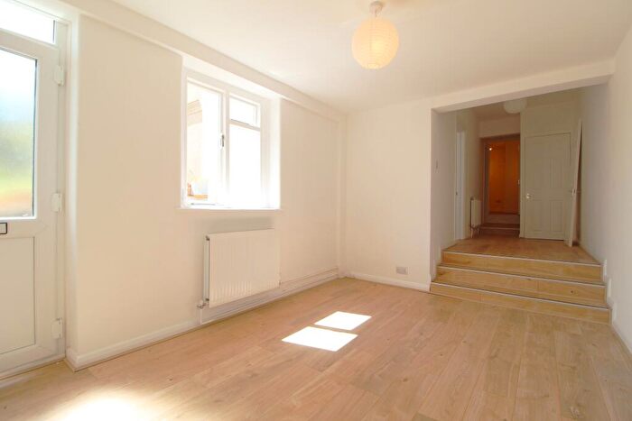 1 Bedroom Flat To Rent In Compton Road, Brighton, BN1