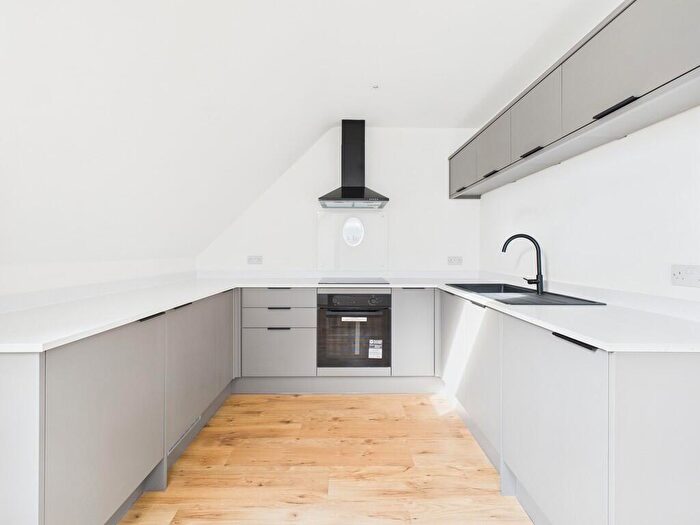 1 Bedroom Flat To Rent In King Street, Worthing, BN14