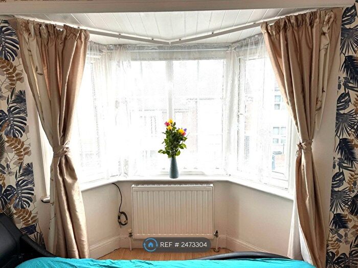 1 Bedroom Terraced House To Rent In Coombe Road, Brighton, BN2