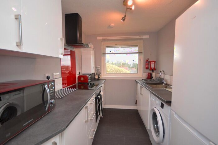 2 Bedroom Flat To Rent In Melville Park, East Kilbride, South Lanarkshire, G74