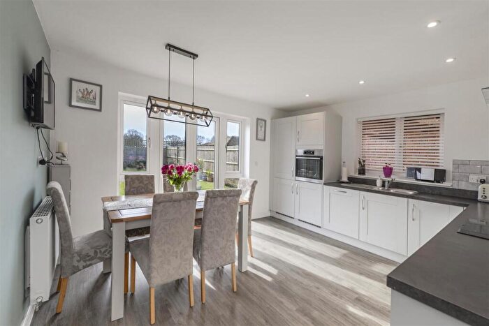 4 Bedroom Detached House For Sale In Collier Street, Yalding, Maidstone, ME18