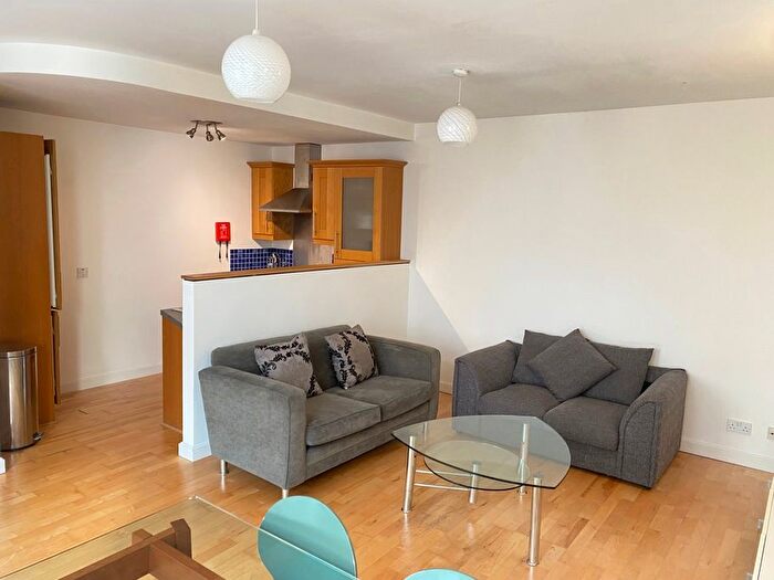 1 Bedroom Flat To Rent In Vicar Lane, Leeds, LS1