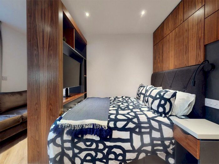 Studio To Rent In John Dalton Street, Manchester, Greater Manchester, M2