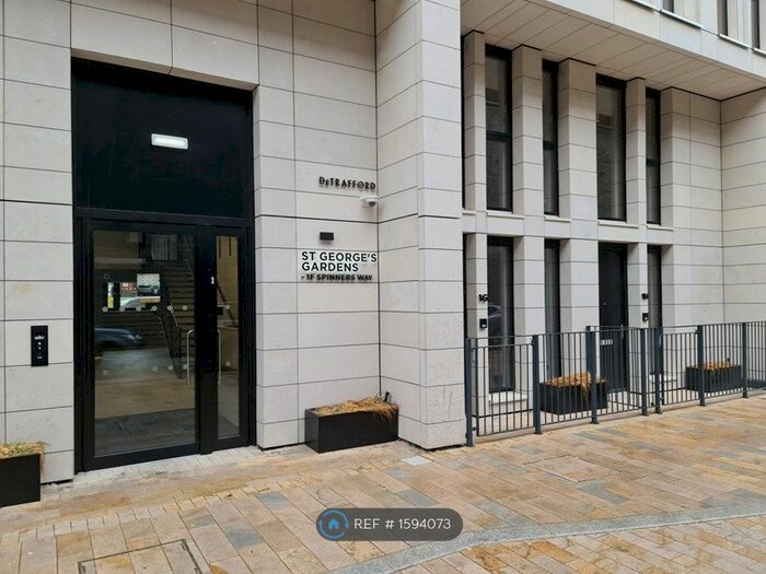 2 Bedroom Flat To Rent In Spinners Way St. Georges Garden, Manchester, M15