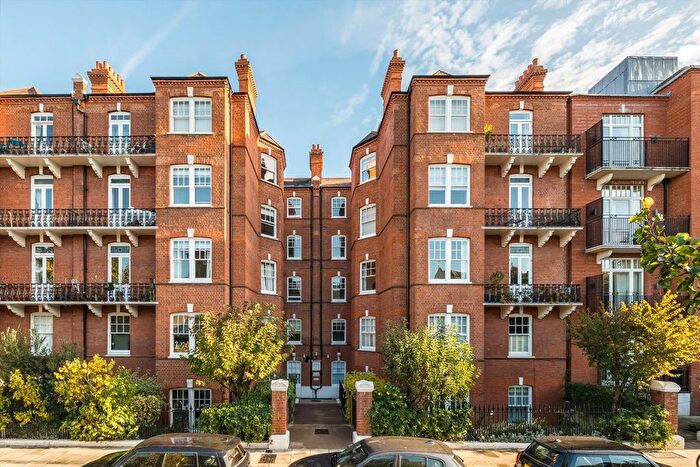 1 Bedroom Flat For Sale In Kelvedon Road, Fulham, SW6