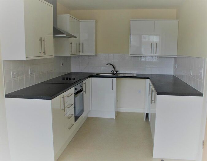 1 Bedroom Flat To Rent In Townhill Farm District Centre, Wessex Road, West End, Southampton, SO18