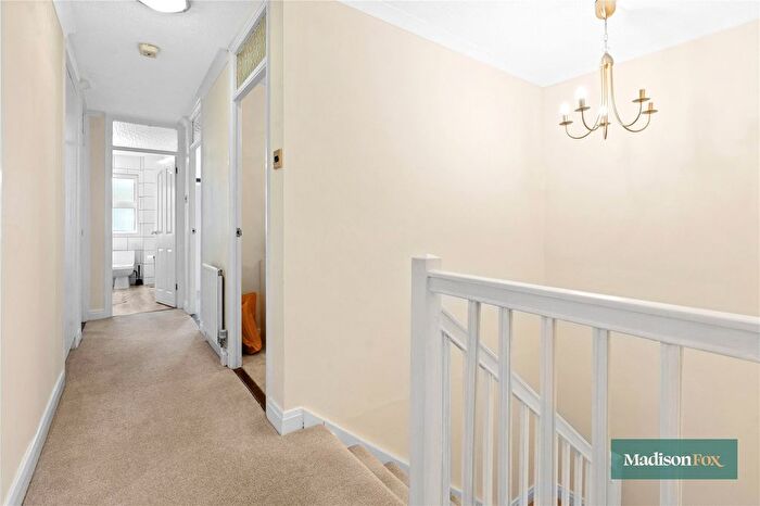 4 Bedroom End Terrace House To Rent In Hazelwood, Loughton, Essex, IG10