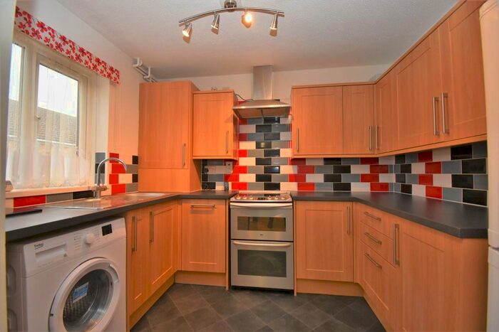 1 Bedroom Maisonette To Rent In Gainsborough Road, Hayes, UB4