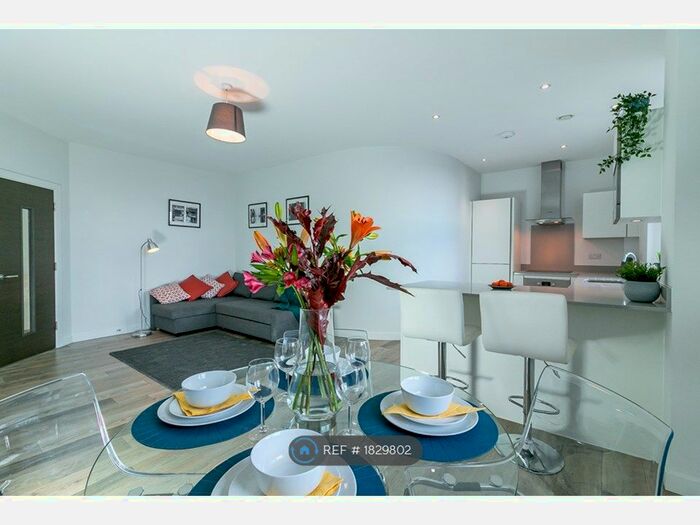 2 Bedroom Flat To Rent In Hatfield, Hatfield, AL9