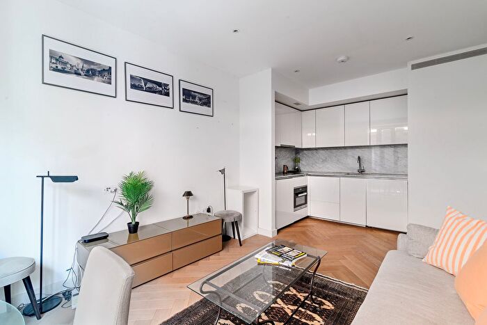 1 Bedroom Flat For Sale In Bedford Street, Covent Garden, WC2E