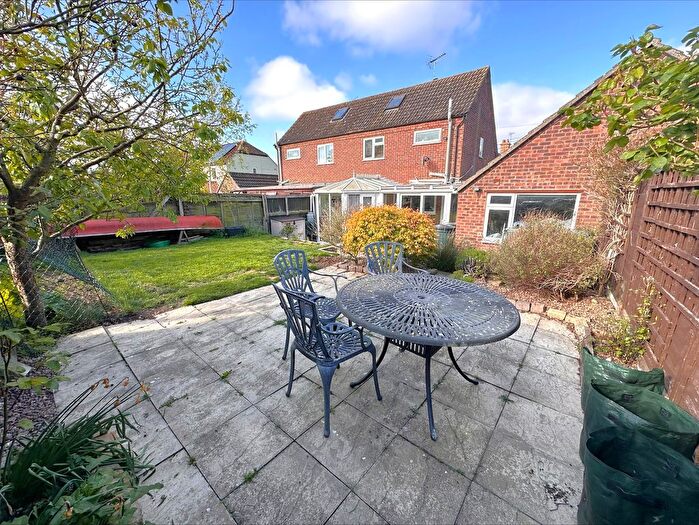 3 Bedroom Semi-Detached House For Sale In Church Lane, Timberland, Lincoln, LN4