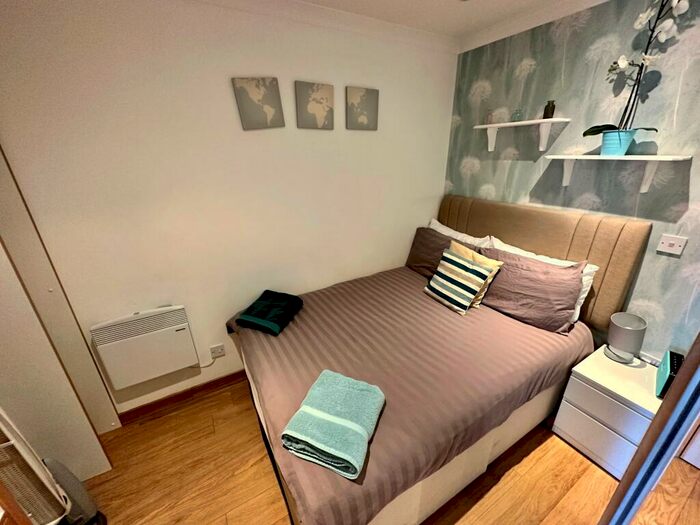 1 Bedroom Apartment To Rent In City Space Apartments, Leeds, LS2